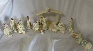 Hawthorne Village Silver Blessings Porcelain Nativity Set Complete 15 Pc 2004 - Bild 1 von 24