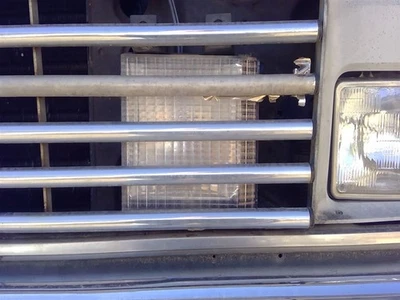 Faros delanteros dobles de esquina/estacionamiento para conductor para camioneta Chevrolet 10 83-91 1112038 Foto 1 de 4