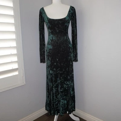 Maxi Vestido Vintage Años 90 Betsey Johnson Verde Manga Larga Terciopelo Cachicho Mediano Foto 1 de 4