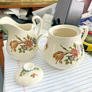 SET 3 Wedgwood Etruria & Barlaston Tea set Floral Sugar Bowl/lid Creamer NICE! - Picture 1 of 5