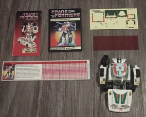 Vintage 1982 Transformers G1 Heroic Autobot Wheeljack Action Figure Toy & Manual - Picture 1 of 24