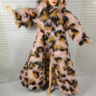 N30~ COAT ONLY~ FULL LENGTH FAUX PINK LEOPARD FUR JACKET CLOTHING 12" 1/6 DOLL - Image 1 of 4