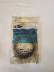NOS 1969 - 1990'S FORD MEDIUM HEAVY TRUCK WHEEL GREASE SEAL RETAINER C9HZ-1190-A - Picture 1 of 3