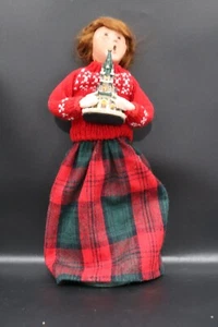 Byers Choice Red Sweater Woman w Village Church 2007 signed - Picture 1 of 10