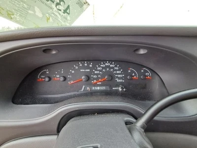 Velocímetro E350 2005 2768186 Foto 1 de 4