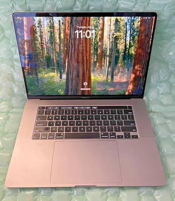 Apple MacBook Pro 2.3 GHz 8-Core intel Core i9 Memory 1 TB HD - Image 1 of 4