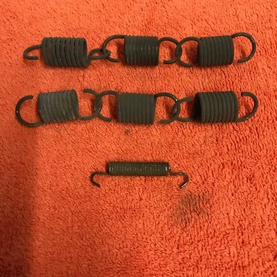 Muelles colgadores de escape Pontiac Fiero 84-88 usados OEM Foto 1 de 4