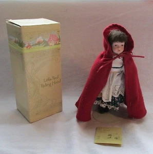 VINTAGE AVON PORCELAIN FAIRY TALE DOLL "LITTLE RED RIDING HOOD " 1985 - Picture 1 of 3