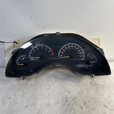 Speedometer Instrument Cluster 09361432 Fits 98-03 PONTIAC GRAND PRIX C1 Foto 1 de 4
