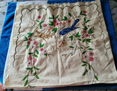 LINGE ANCIEN NAPPE/NAPPERON  PARTIELLEMENT BRODE EN COTON 119 X 63 CM - Photo 1/4