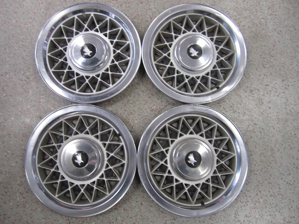 Buick Century Regal 1978-1980 14" cubiertas de rueda OEM tapacubos 01257789 1081 - Juego/4 Foto 1 de 4