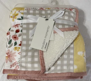 Manta Modern Moments by Gerber Baby Girl 30x40 Patchwork Floral Rosa #31161 - Imagen 1 de 10