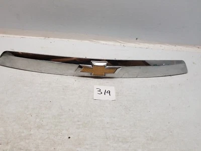 Chevy Equinox 2010-2016 10 11 12 13 14 15 16 Liftgate Lid Trim  Applique OEM - Изображение 1 из 4