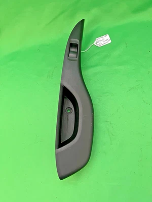 2012-2019 三菱 Mirage Hatchback 左后电源窗开关 原始设备制造商 — 第 1/4 张图片