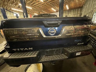 Nissan Titan Platinum Reserve 5.6L Blur RAY Tailagte 2017 2018 2019 OEM Foto 1 de 4