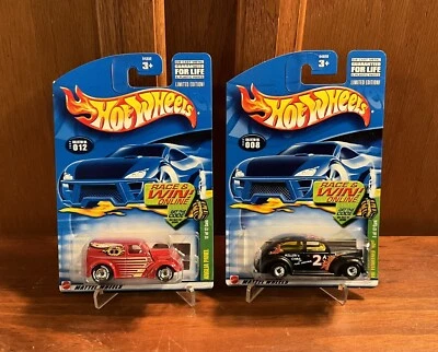 Hot Wheels Treasure Hunts 2002 *Panel Anglia y Fat Fendered 40* Real Riders Foto 1 de 4