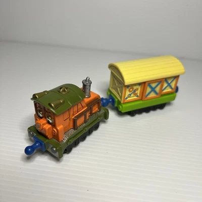 Chuggington Learning Curve Calley & Boxcar Train Locomotive Diecast 2010 LC54005 - Image 1 of 4