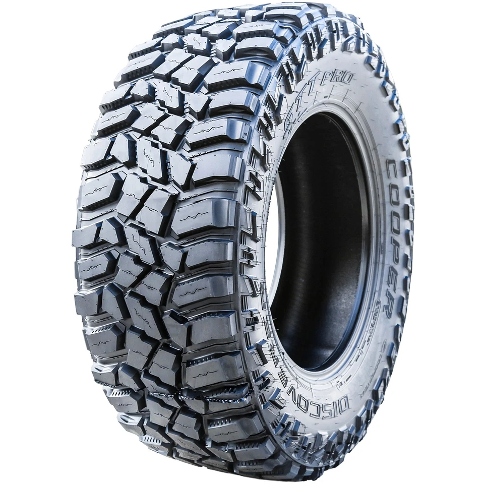 Tire Cooper Discoverer STT Pro LT 295/55R20 123/120Q Load E 10 Ply MT M/T Mud - Изображение 1 из 4