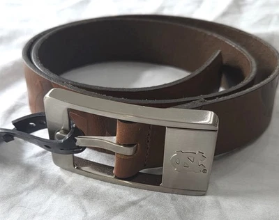 Nuevo Eagles Wings Para hombres Talla 34 Carolina del Norte Tacones Alquitranados Cinturón Cuero Marrón Foto 1 de 4