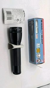 NUEVA Linterna Celda Maglite ML25IT Xenón 2C Negra con BOMBILLA EXTRA PUNTO DE INUNDACIÓN NEGRO - Imagen 1 de 8