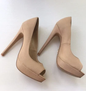 Victoris Secret Peep Toe nude Pumps Size 5 - Picture 1 of 12