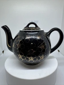 Vintage Hall 050 China- Black W Gold Flowers & Lid- 6 Cup Teapot- Made In USA 🫖 - Picture 1 of 9
