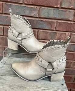 Altar’d State Ankle Boots Women Sz 6 Taupe Tan Rynn Western Booties Shoes Cream - Picture 1 of 14