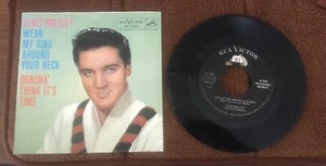1958 Elvis Presley Wear My Ring Around Your Neck 45 rpm Record & Picture Sleeve - Imagen 1 de 2