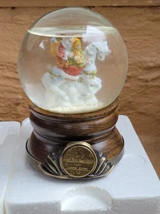 Willitts Designs Santa Horse We wish you a merry Christmas Schneekugel RAR  - Bild 1 von 6