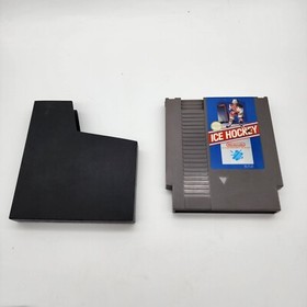 Cartucho y funda NES Ice Hockey (Nintendo Entertainment System)