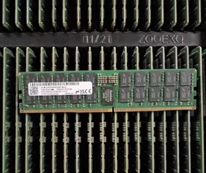 Micron 64 GB 5600MHz DDR5 REG ECC Server RAM EC8 RDIMM MTC40F2046S1RC56BG1 - Picture 1 of 1