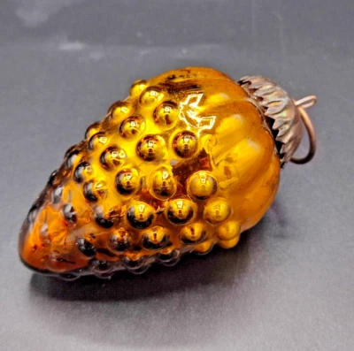 Ancienne boule de noël pomme de pin en verre eglomise orange XIX - Photo 1/4