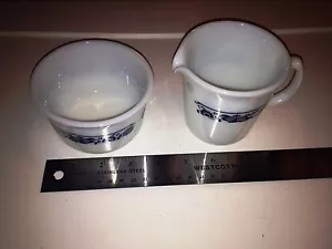 Pyrex Corning Vintage Old Town Blue Creamer and Sugar Bowl (No Lid) - NICE!!! - Picture 1 of 5