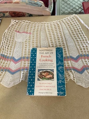 VTG Mastering the Art of French Cooking Julia Child  1967 16th Print&APRON Foto 1 de 4