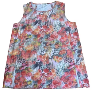 Athleta Size Medium Zephyr Refined Tank Watercolor Floral Motion Blur Artsy Top - Picture 1 of 9