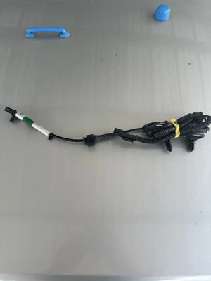 ANBSWheel Speed Sensor (HC3C2C204BD) Ford F-250/F-350 F450/F-550 SUPER DUTY - Image 1 of 4