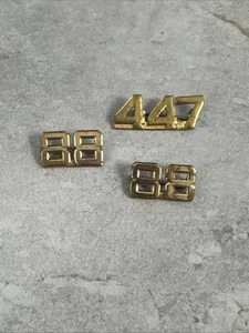 Prendedores Jw1 Vintage Tono Dorado POLICÍA NÚMERO 88 y 447 - Imagen 1 de 6