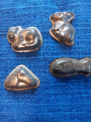 Alte Schokoladenformen, VIER Stück, Tiere, auch für  Eiskonfekt - Bild 1 von 2