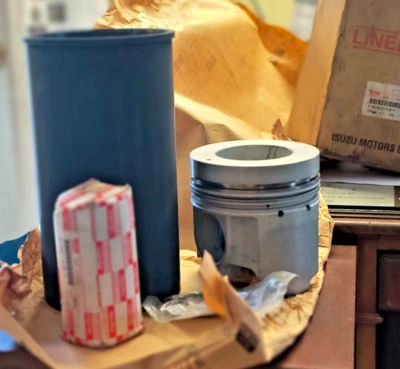 Kit de cilindro de pistón Isuzu Foto 1 de 3