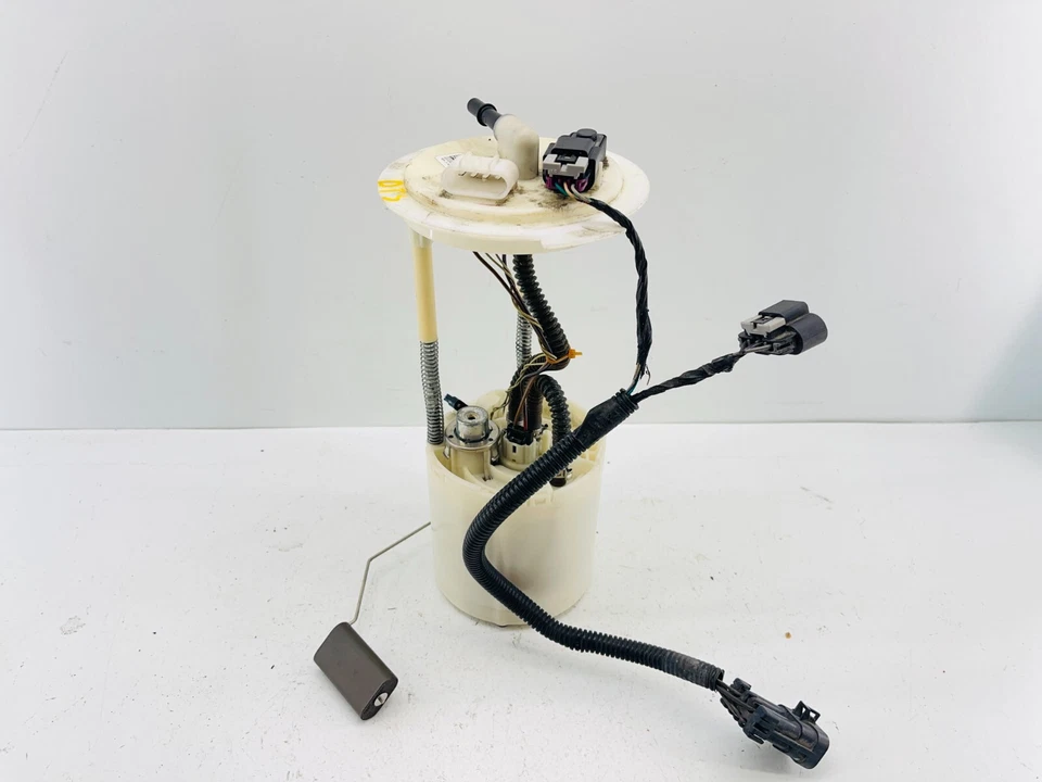 2006-2011 CADILLAC DTS  FUEL PUMP 25791624 OEM - Image 1 of 3