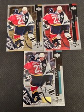 1997-98 UPPER DECK UD BLACK DIAMOND DERIAN HATCHER #94 BASE RED GOLD 3 CARD LOT