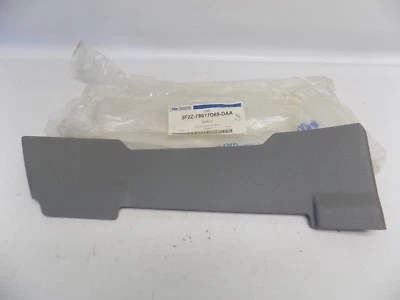 New OEM 2004-2007 Ford Freestar Monterey Left Side Seat Cover Trim Shield Part - Image 1 of 3