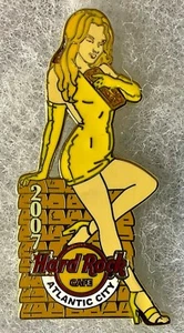 HARD ROCK CAFE ATLANTIC CITY SEXY GOLD GIRL ANLEHNUNG AN GOLDBARREN ANSTECKNADEL # 38664 - Bild 1 von 1