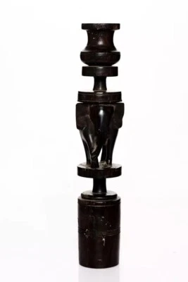 Antique Wooden Black African Elephant Figurine Beautiful Candle Stand - Imagem 1 de 4
