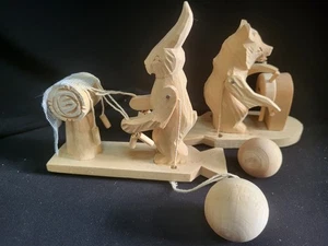 Vintage Russischer Holzbär Spielzeug Set Handgeschnitzt. NEUWERTIG - Bild 1 von 14