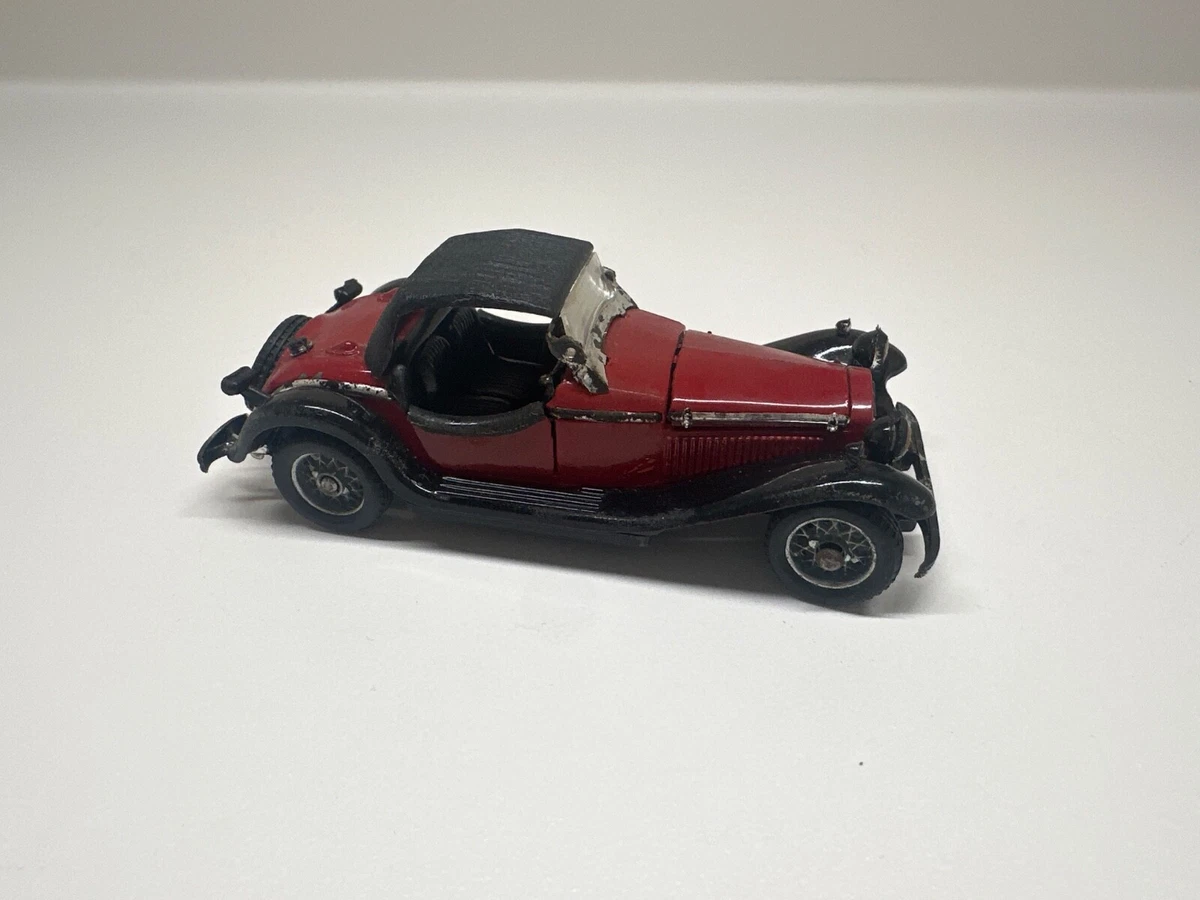 Miniature Politoys 1/43 - Alfa Romeo Quattroruote Zagato 532 - Occasion