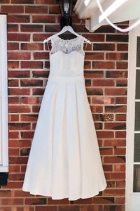 Ivory Wedding dress size 6/Small (Small size 8/Large 6) A-line - Picture 1 of 11