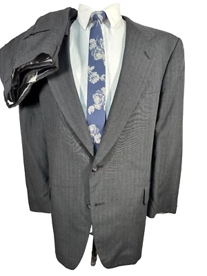 KUPPENHEIMER Mens Gray Wool Pinstripe Pleated 2 Pc Suit 44R Jacket 41x30 Pant - Image 1 of 4