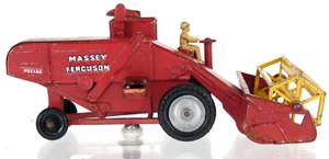 Matchbox Massey Ferguson 780 Special Combine Harvester 6735 Toy Major Pack M-5a - Picture 1 of 10