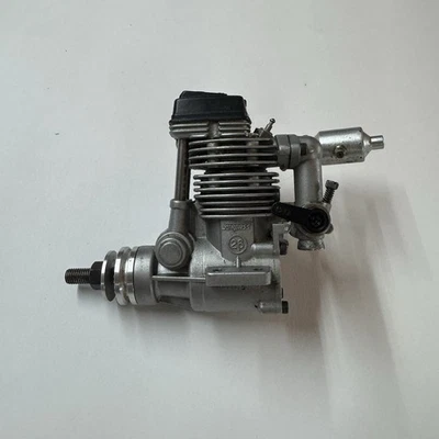 O.S. Motor de controle remoto Max .26 Surpass 4 ciclos com silenciador feito no Japão - Imagem 1 de 4